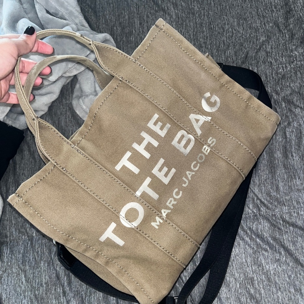 Marc Jacobs olive green tote bag medium